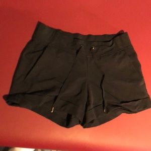 Black ATHLETA shorts